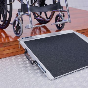 Drempelhulp tot 15 cm met antislip & opstaande rand - aluminium oprijplaat