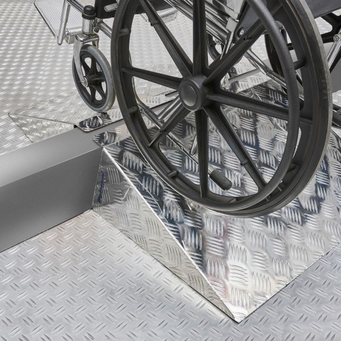 VEVOR Drempelhelling, hoogte 10,2 cm, rolstoeldeurhelling, draagvermogen 362,8 kg, aluminium, verstelbare modulaire helling voor rolstoelen, scooters, elektrische stoelen