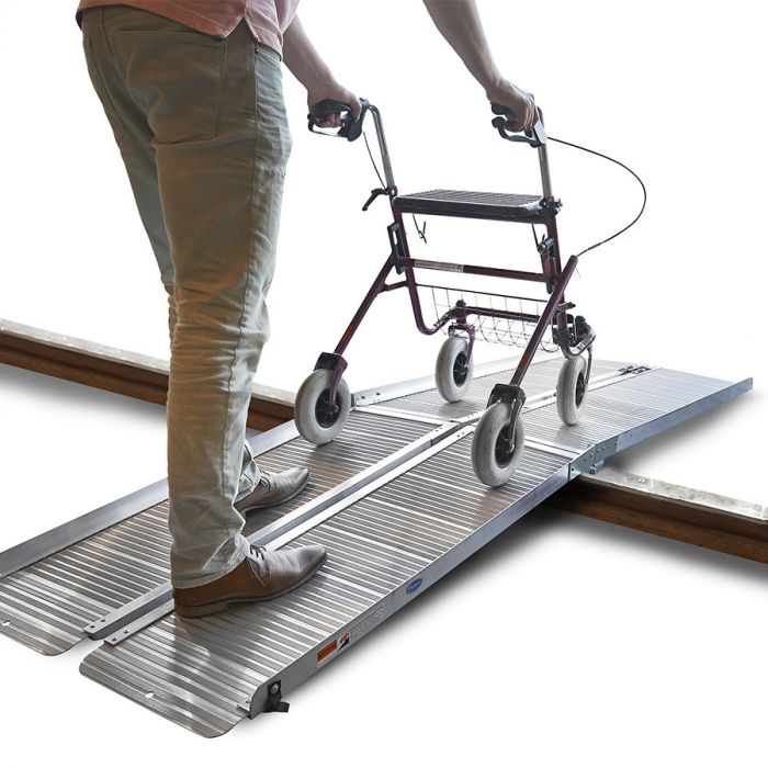 Lange, aluminium oprijplaat drempelhulp opvouwbaar - 240 cm rijgoot rijplaat