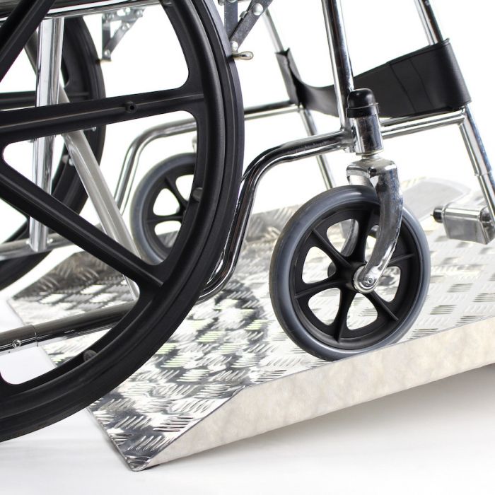 Drempelhulp extra sterk 25 - 30 cm rijgoot drempelplaat oprijhelling