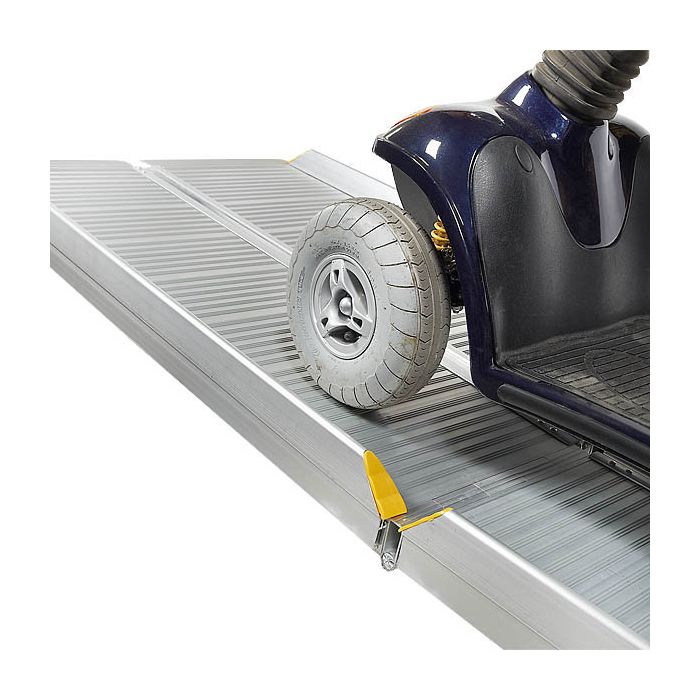 Oprijplaat aluminium - inklapbaar - 240 cm oprijgoot rijplaat
